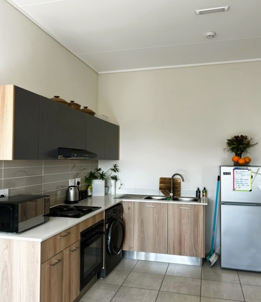 To Let 1 Bedroom Property for Rent in Admirals Park Western Cape